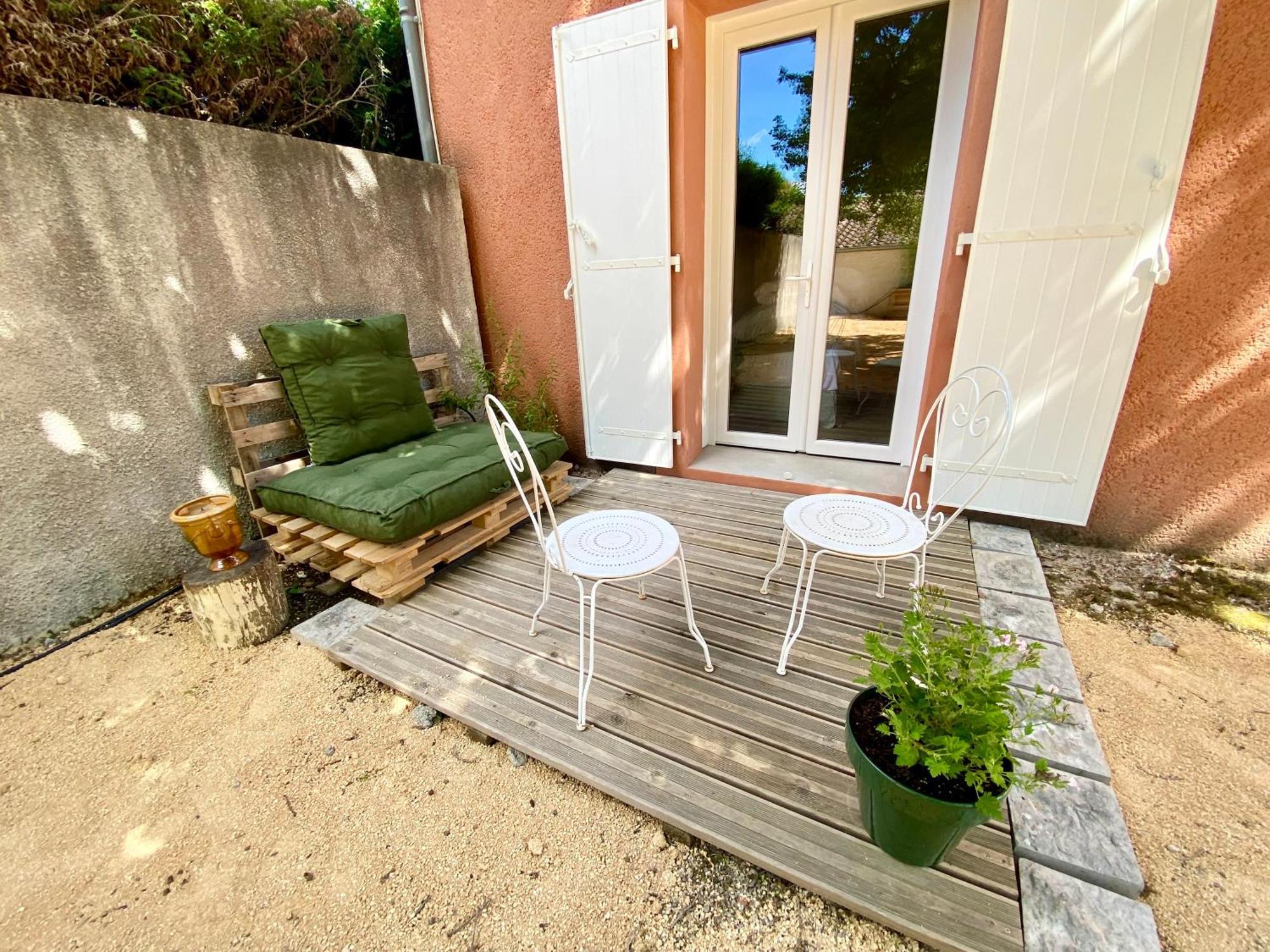 Maison Pour 12P, Piscine A Debordement Chauffee D'Avril A Octobre Inclus Ruoms Exterior photo